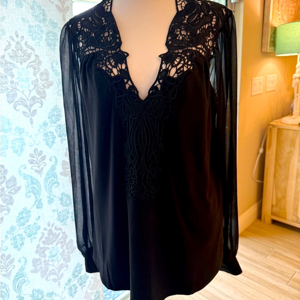 White House Black Market Black Luxe Sleepwear Robe
